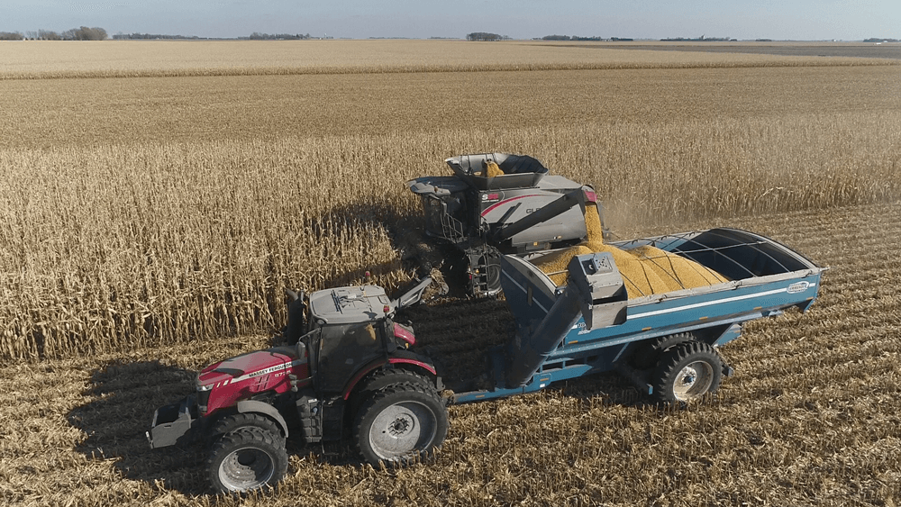 Ag Leader’s Connectivity Simplifies Unloading On-the-go for Grain Cart Operators